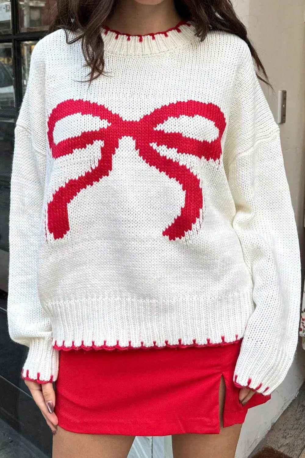 Bow Graphic Round Neck Long Sleeve Sweater - ClassiQ