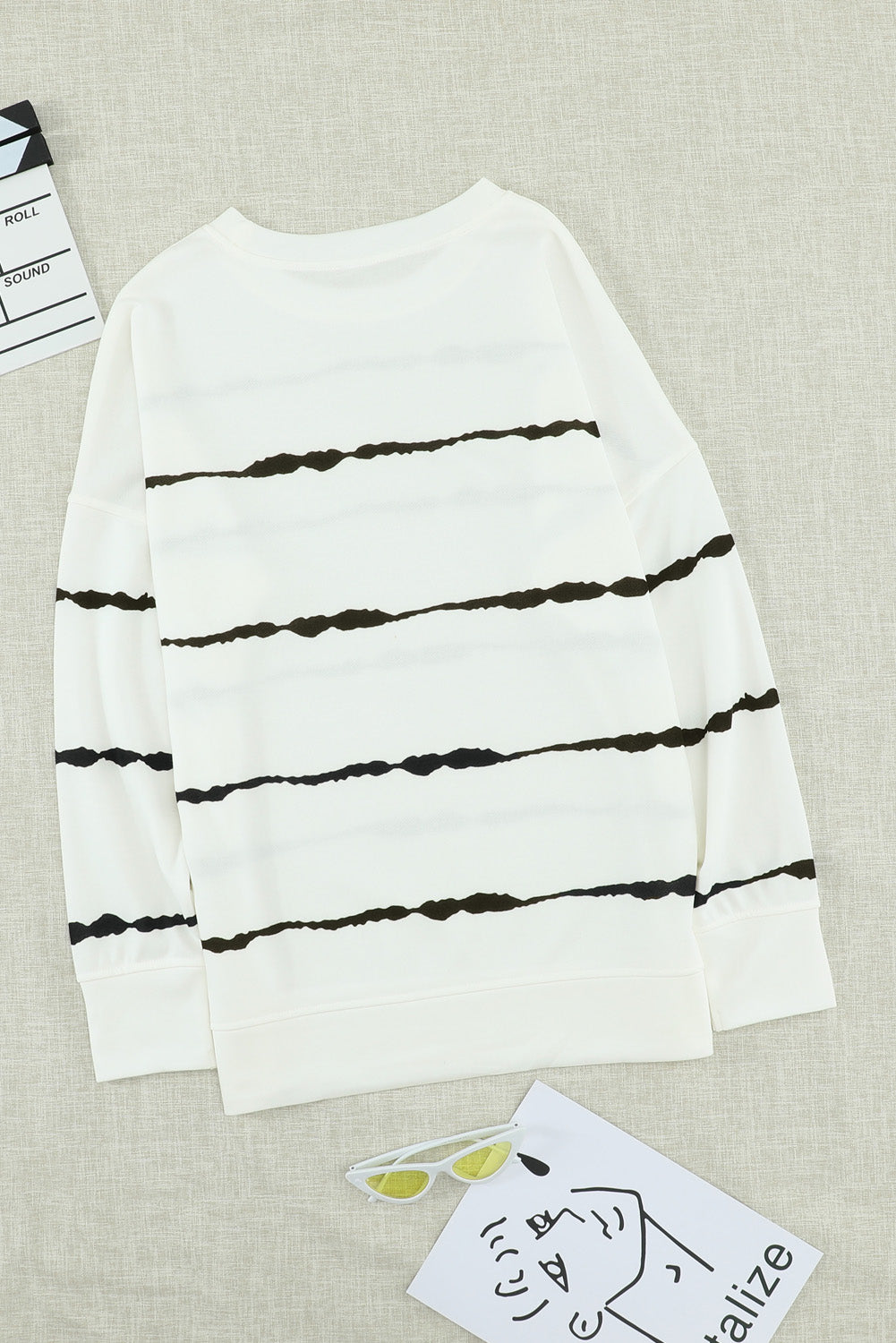 Slit Contrast Striped Round Neck Long Sleeve T-Shirt - Classique Collection