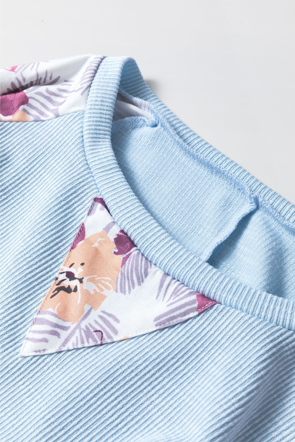Printed Round Neck Balloon Sleeve Sweatshirt - Classique Collection