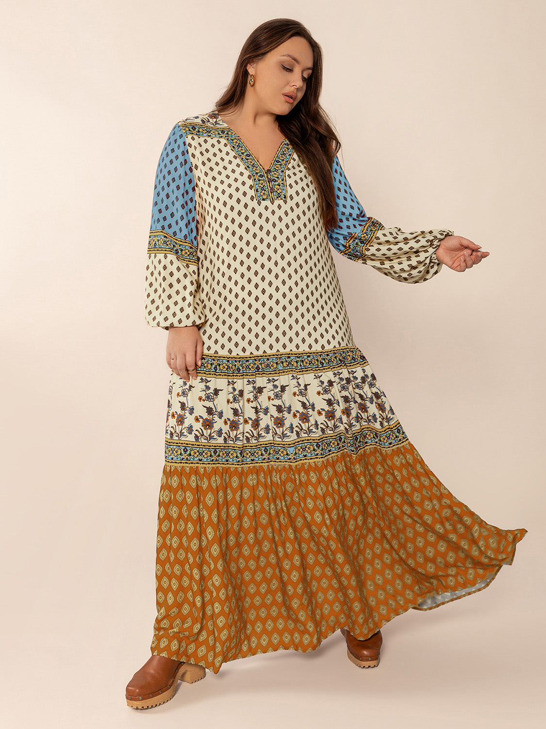 Plus Size Printed V-Neck Balloon Sleeve Maxi Dress - Classique Collection