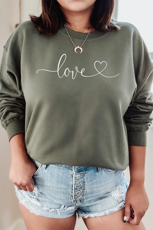 Love With Heart Graphic Plus Fleece Sweatshirt - Classique Collection