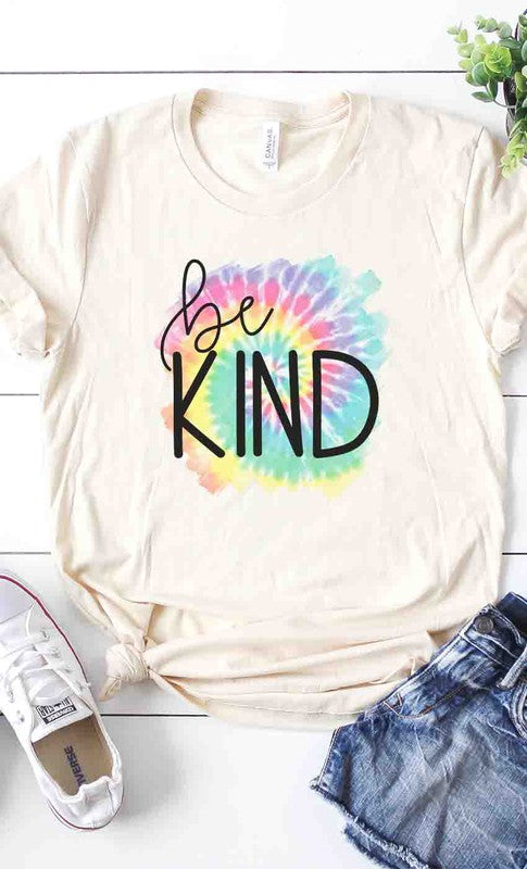 Tie-Dye behind Be Kind graphic tee PLUS - Classique Collection