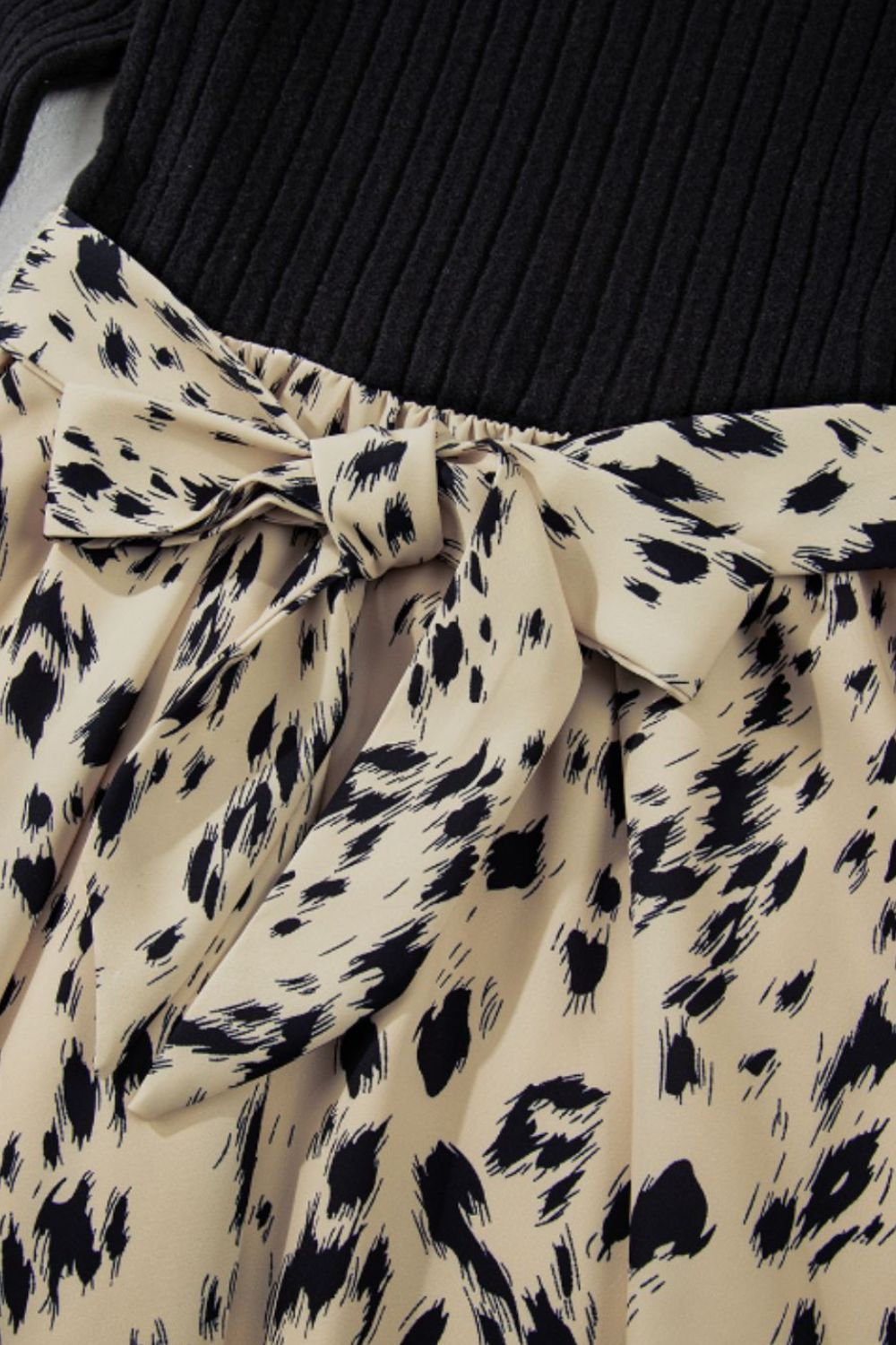 Printed Tie Waist Mock Neck Long Sleeve Dress - Classique Collection