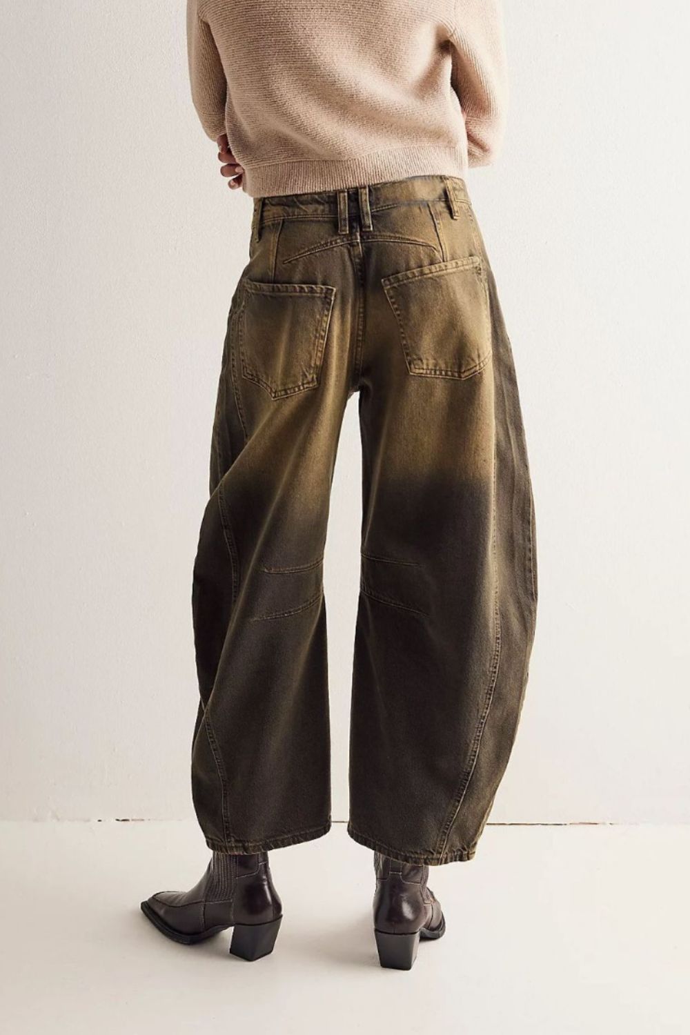 Wide Leg Jeans with Pockets - Classique Collection