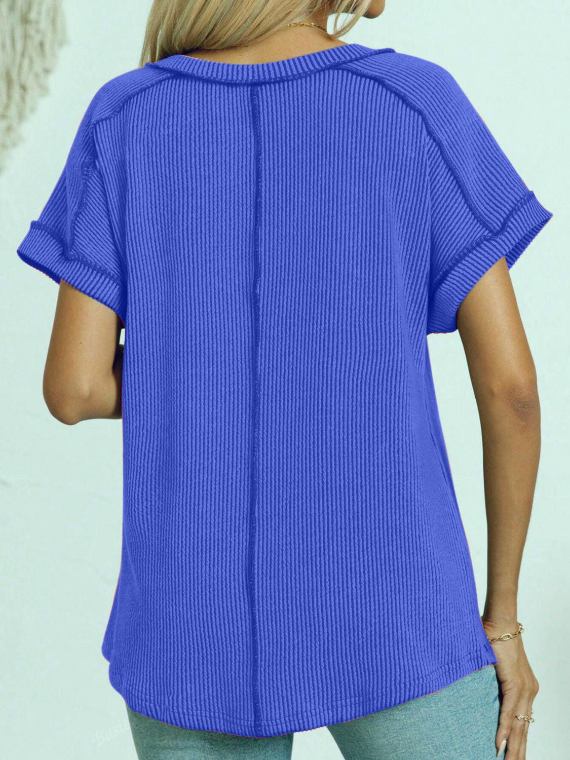 Exposed Seam V-Neck Short Sleeve Top - Classique Collection