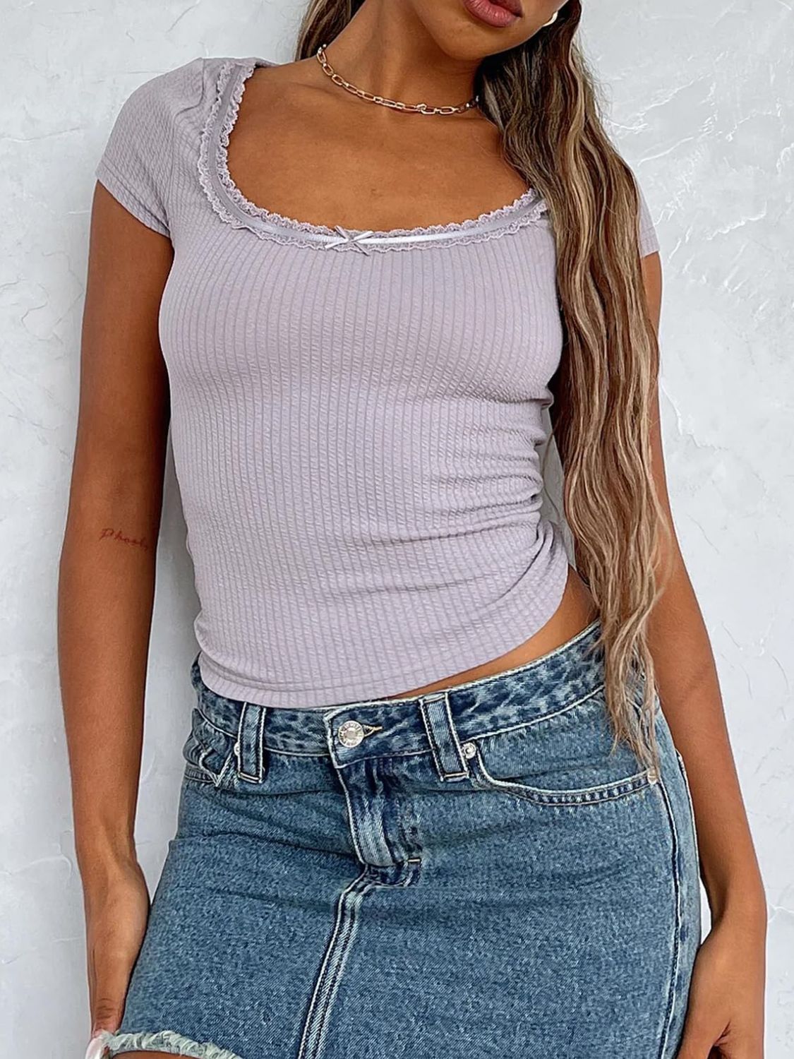 Lace Detail Scoop Neck Short Sleeve T-Shirt - Classique Collection