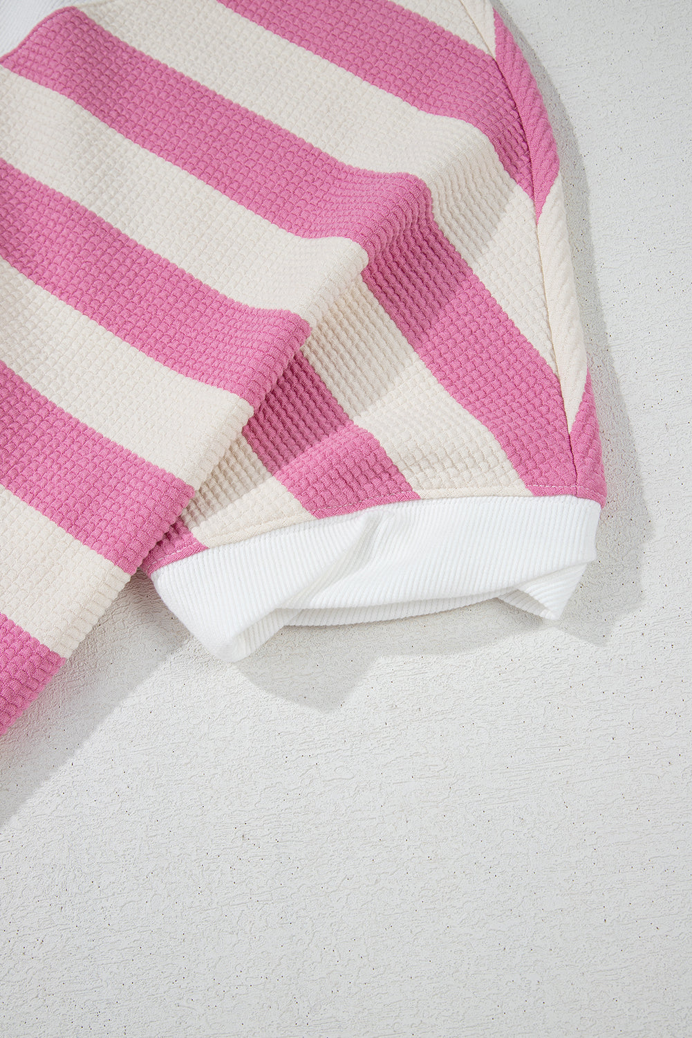 High-Low Striped Round Neck Short Sleeve T-Shirt - Classique Collection