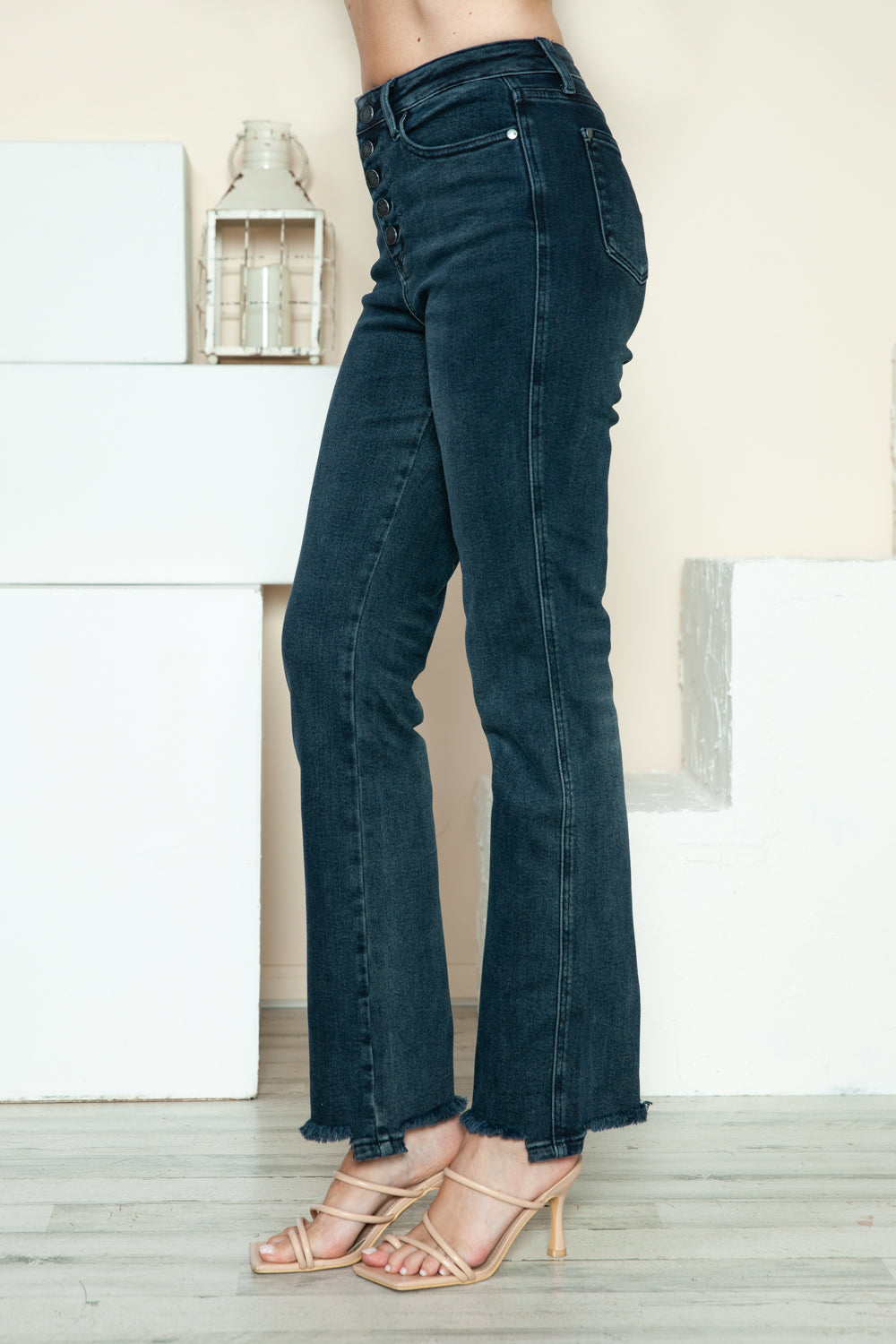 Judy Blue Full Size Button Fly Hem Destroy Straight Jeans - Classique Collection