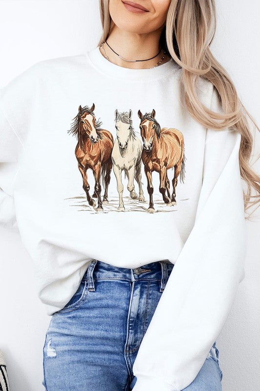 Three Horses Western Graphic Plus Sweatshirt - ClassiQ