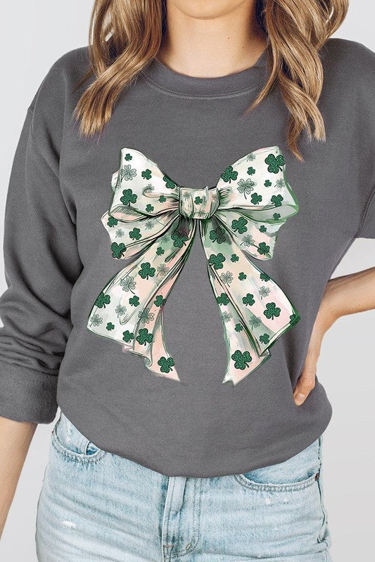St Patrick's Day Coquette Bow Graphic Sweatshirt - Classique Collection