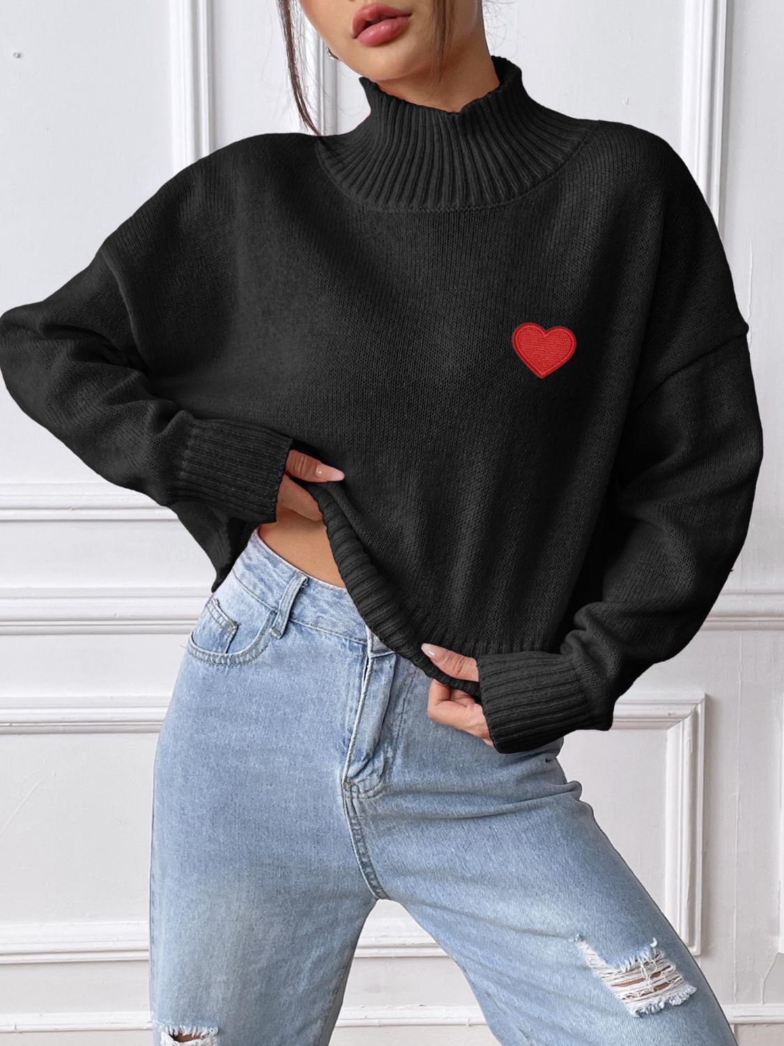 Heart Turtleneck Long Sleeve Sweater - ClassiQ
