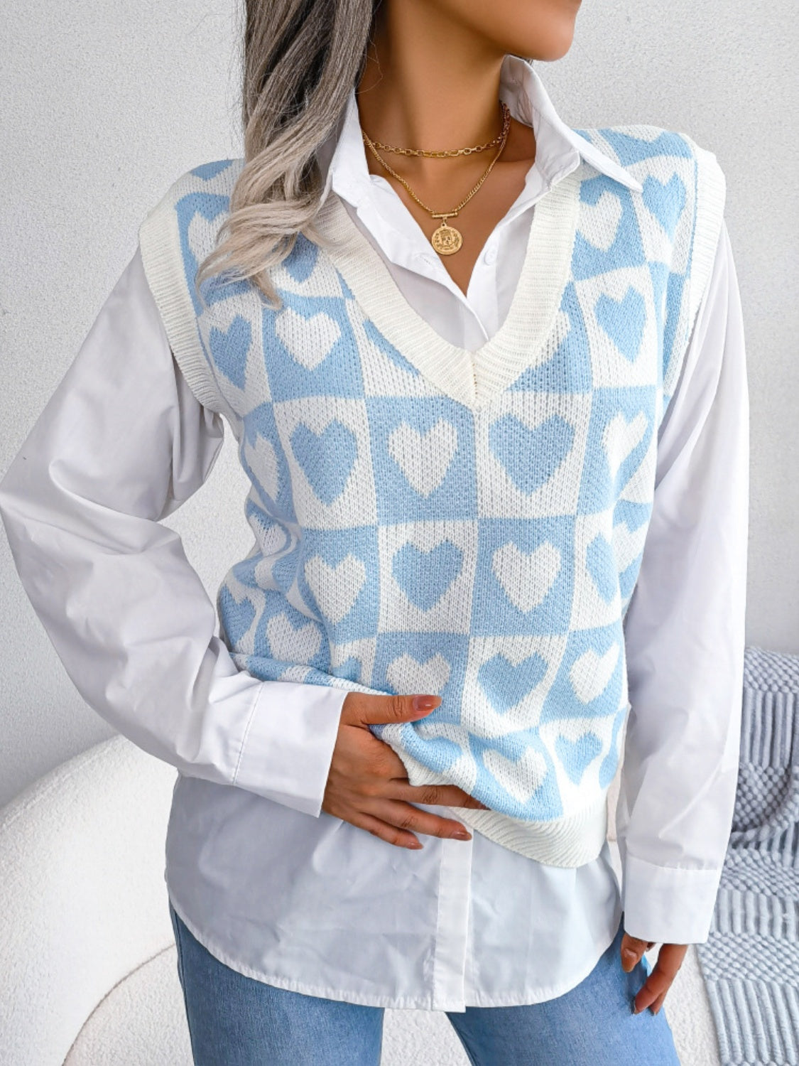 Heart V-Neck Sweater Vest - ClassiQ