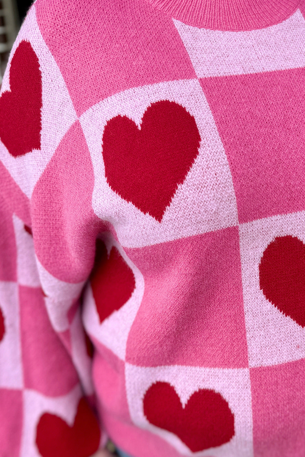 Pink Love Heart Checkered Valentine Knit Sweater - ClassiQ