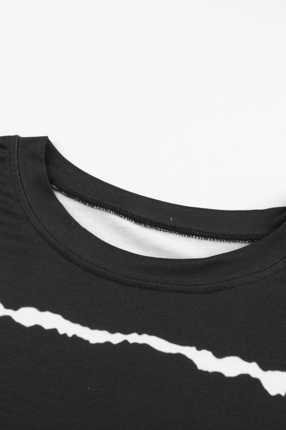 Slit Contrast Striped Round Neck Long Sleeve T-Shirt - Classique Collection