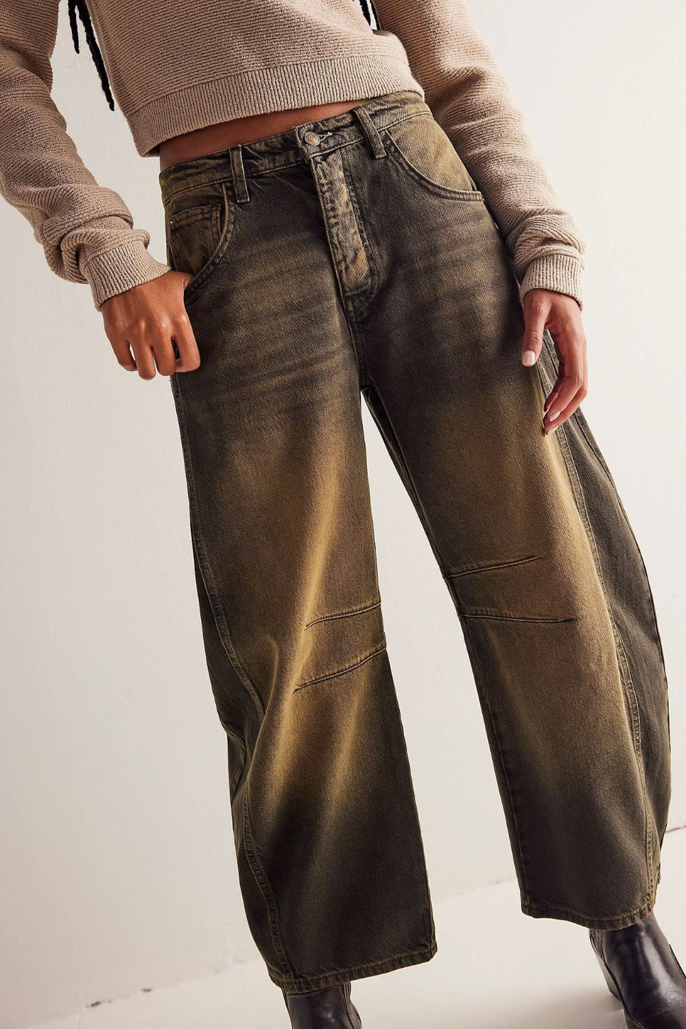 Wide Leg Jeans with Pockets - Classique Collection