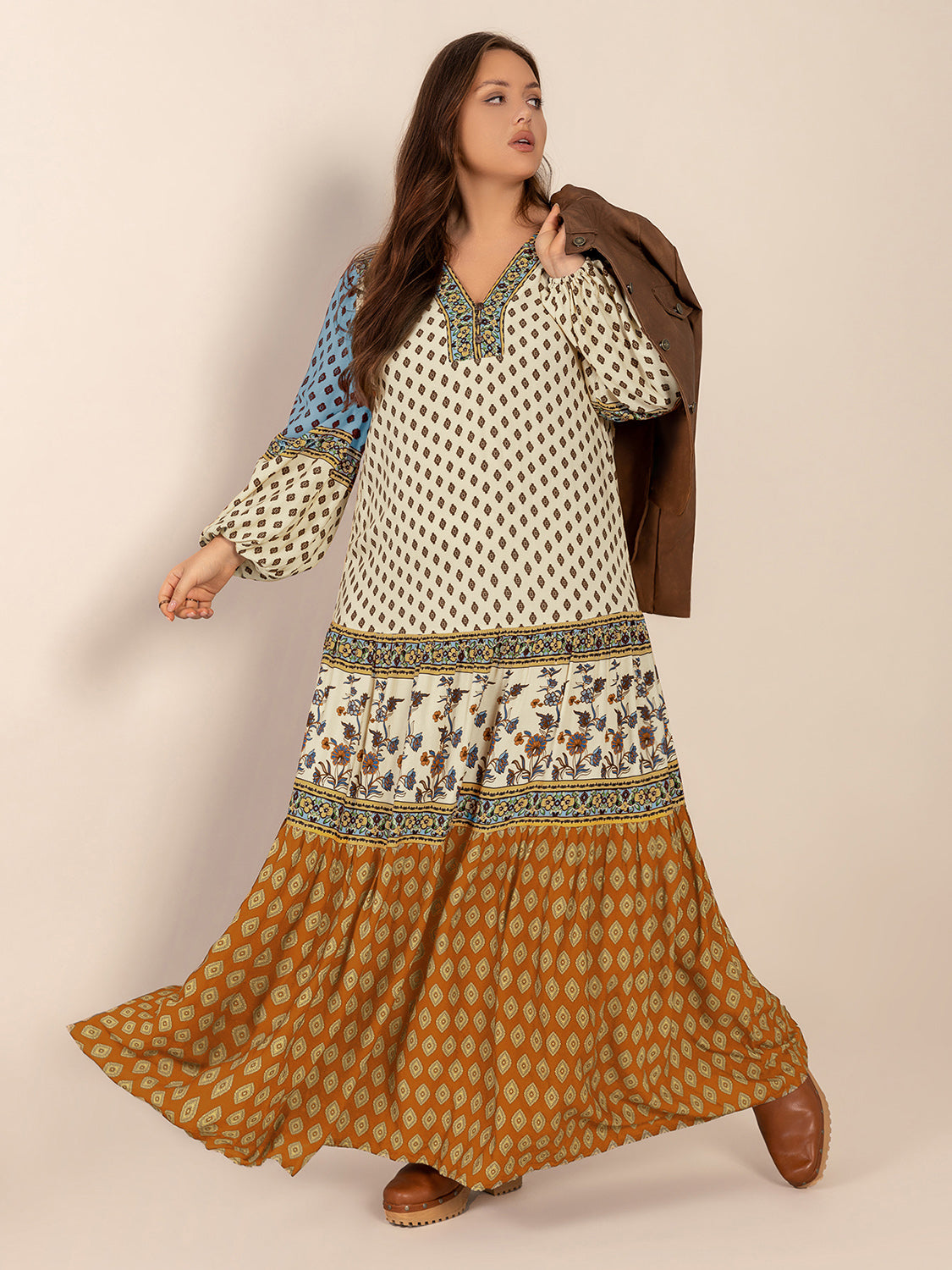 Plus Size Printed V-Neck Balloon Sleeve Maxi Dress - Classique Collection