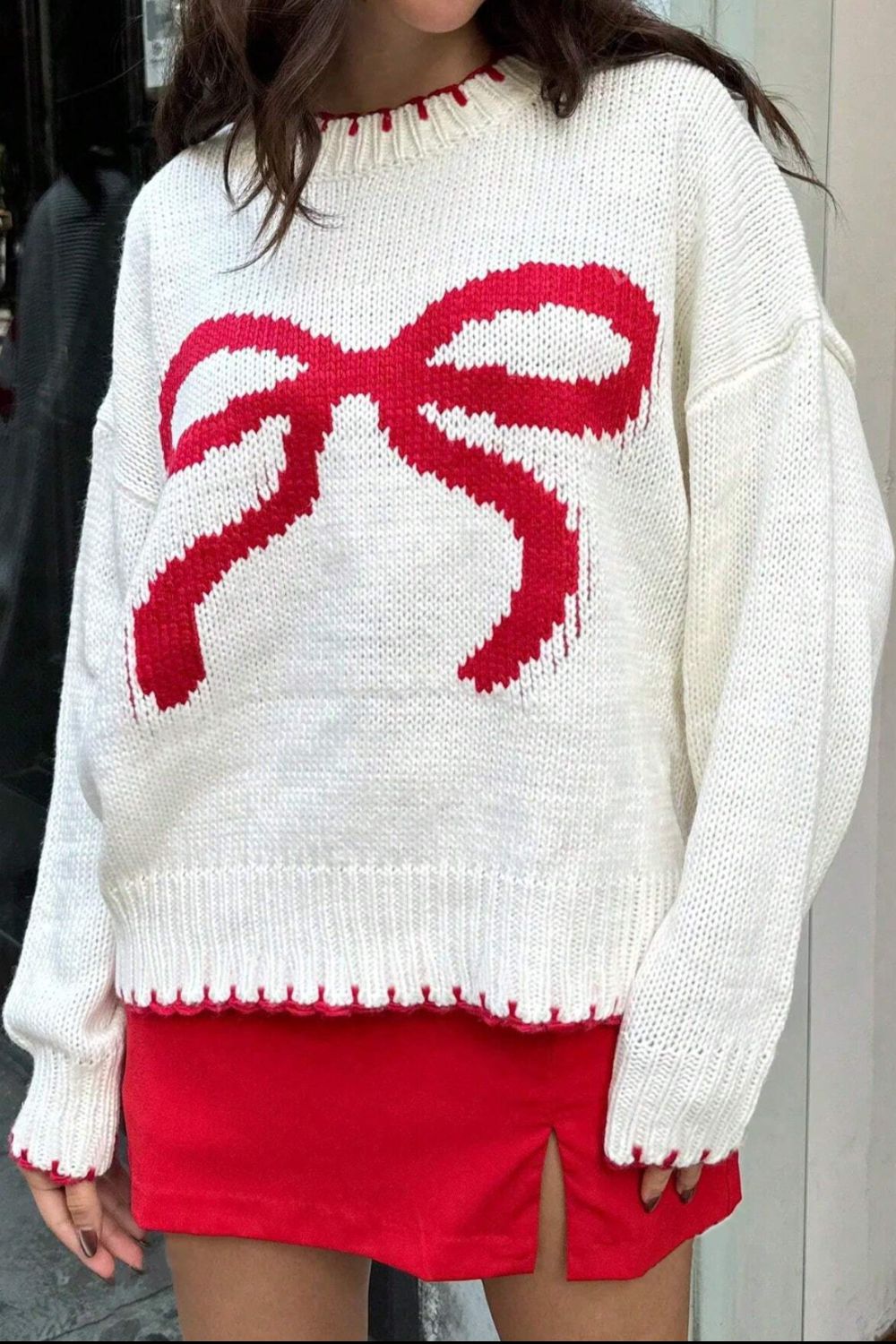 Bow Graphic Round Neck Long Sleeve Sweater - ClassiQ