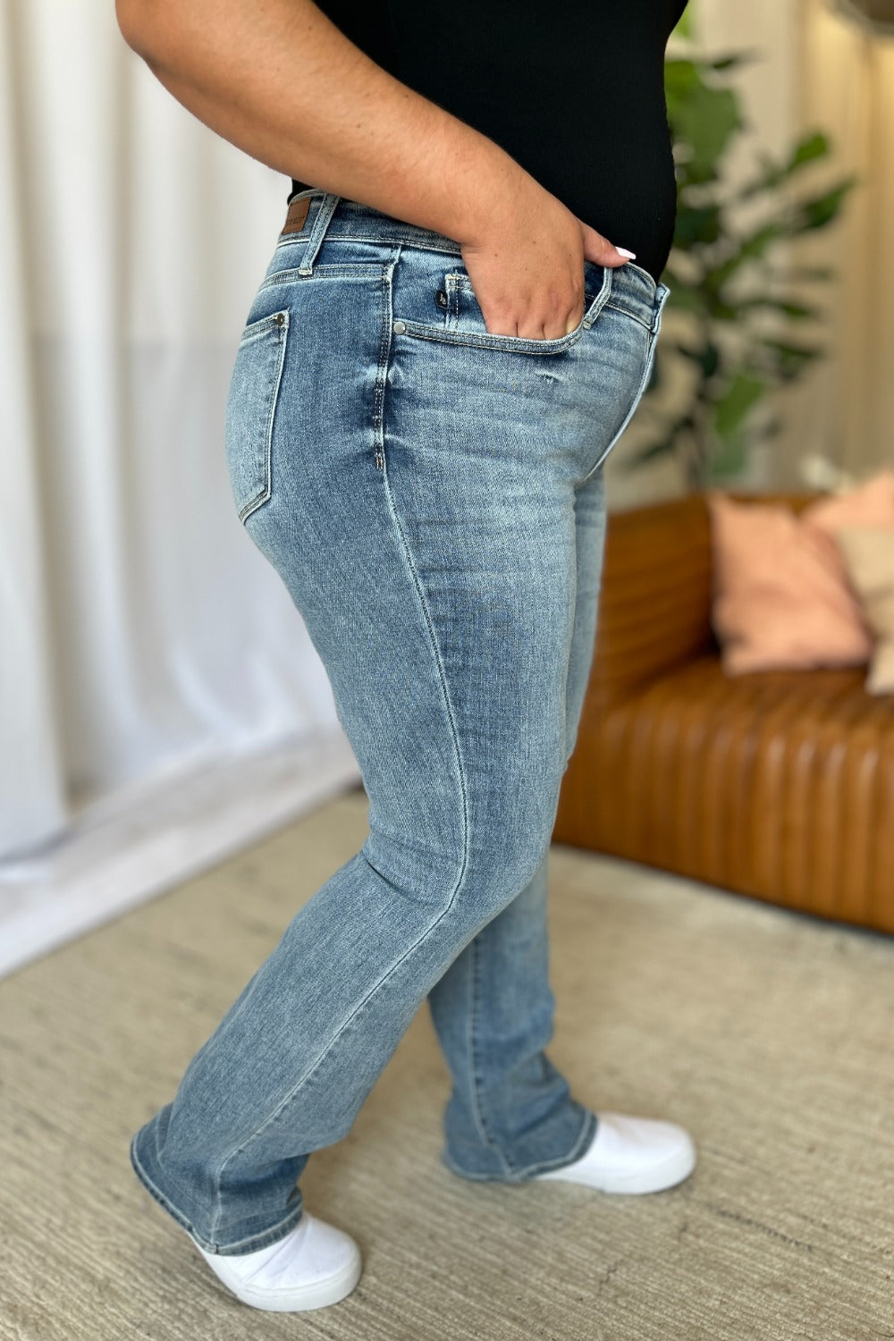 Judy Blue Full Size Medium Rise Bootcut Jeans - Classique Collection