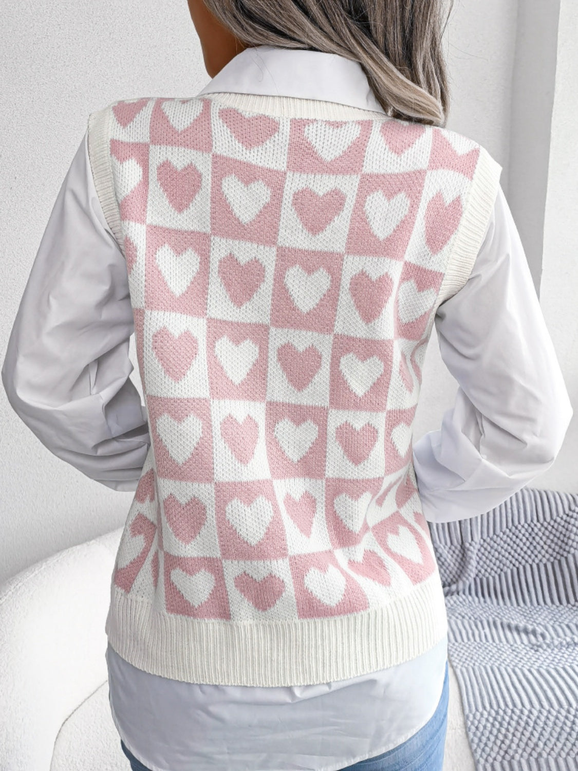 Heart V-Neck Sweater Vest - ClassiQ
