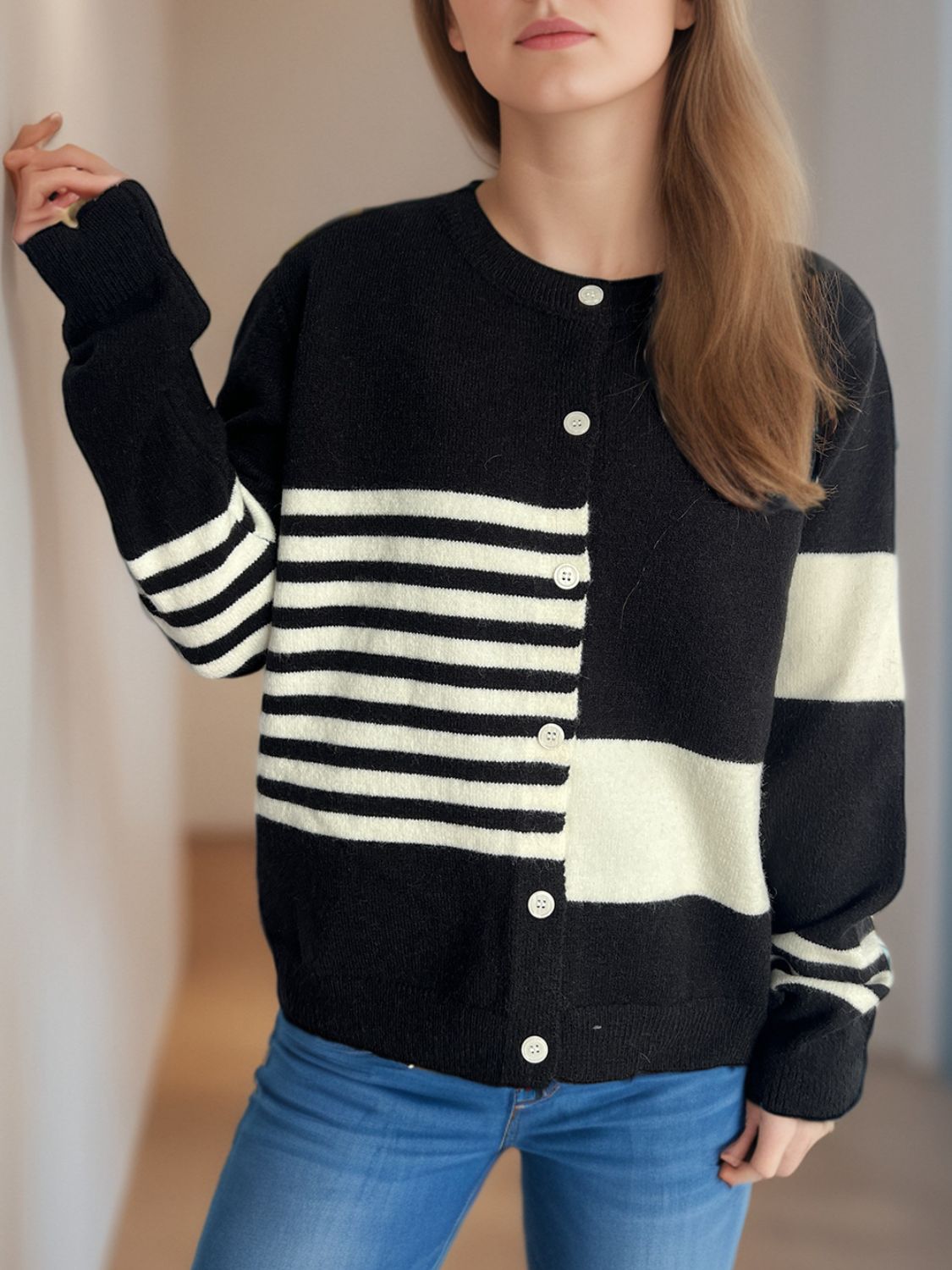 Striped Color Block Round Neck Cardigan - Classique Collection