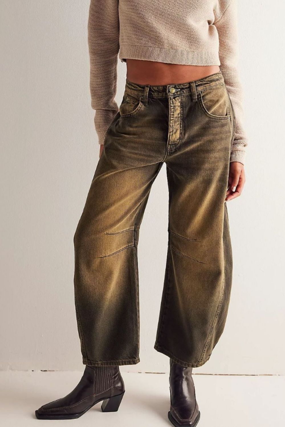 Wide Leg Jeans with Pockets - Classique Collection