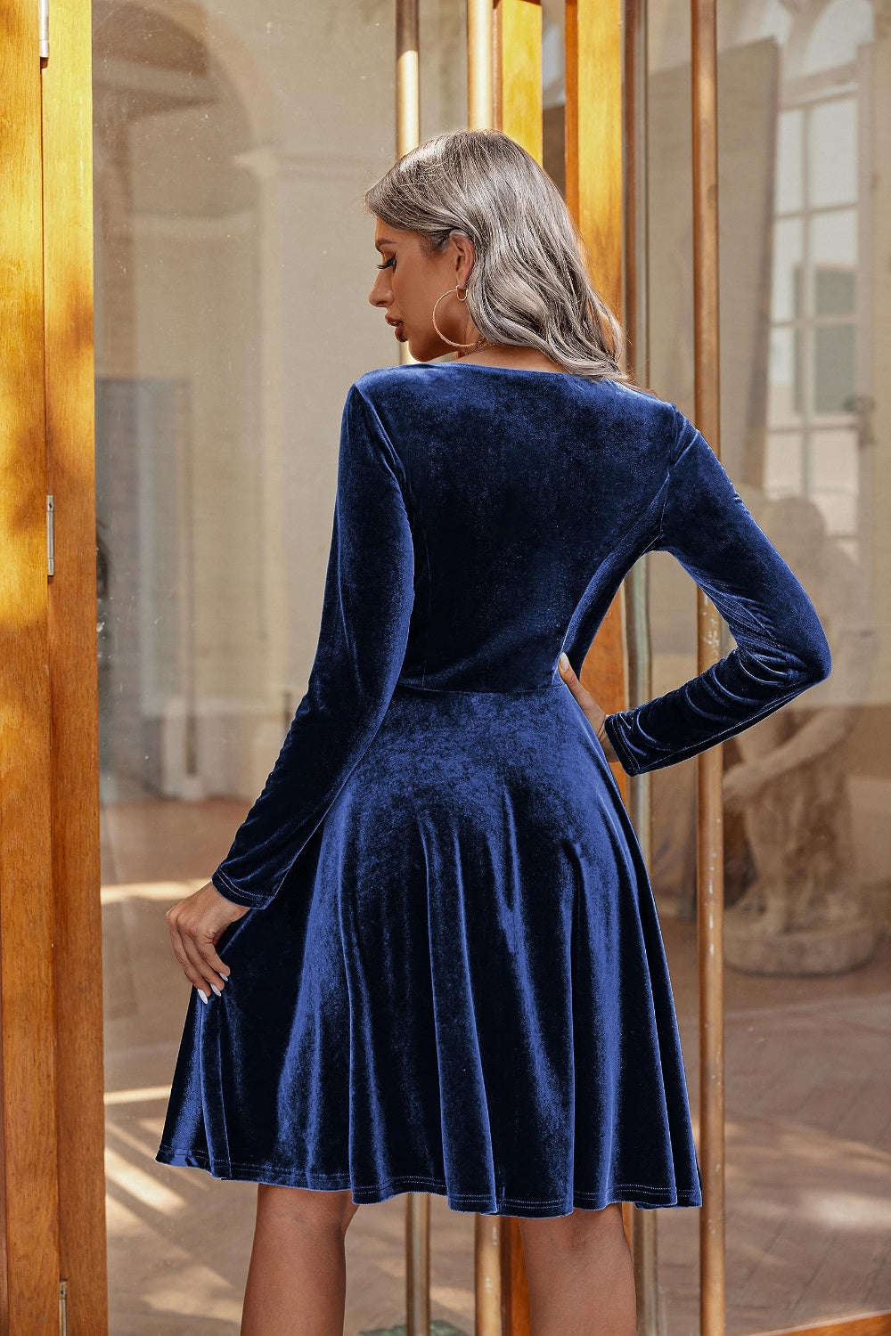 Round Neck Long Sleeve Knee Length Dress - Classique Collection