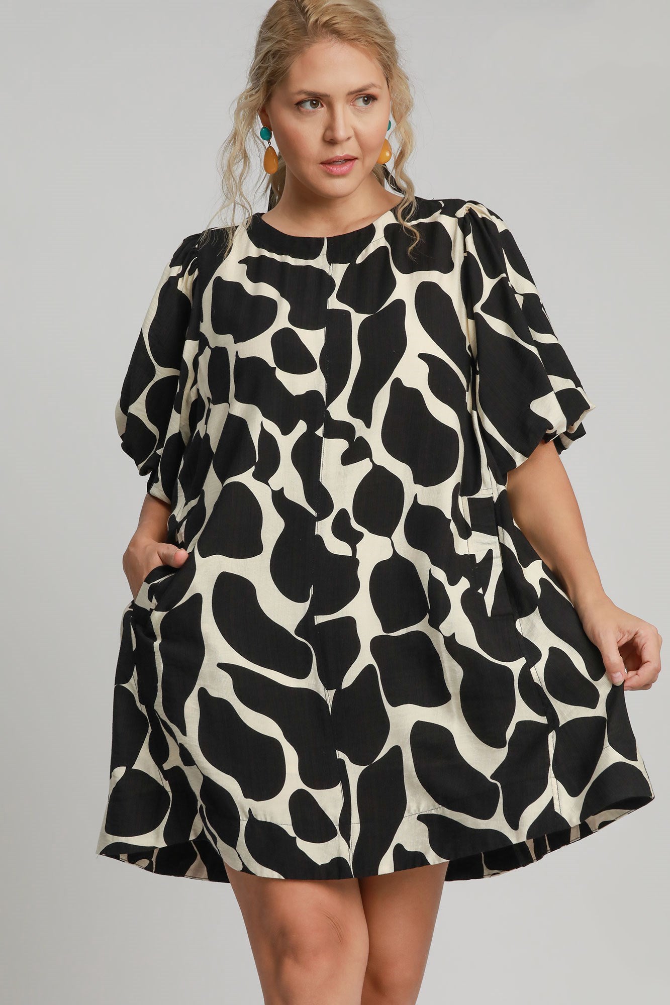 Umgee Full Size Two Tone Abstract Print Puff Sleeve Dress Plus Size - Classique Collection