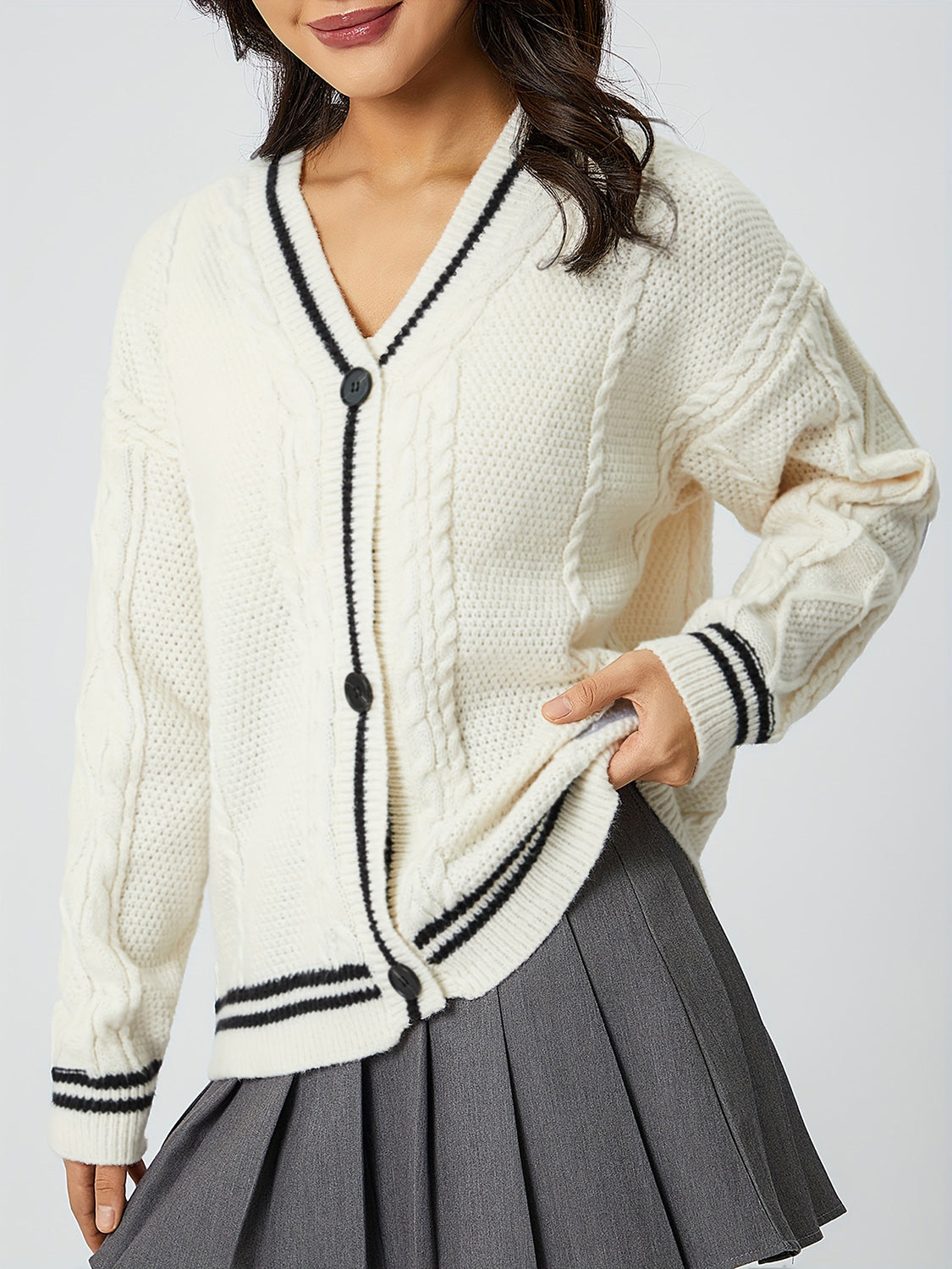 Star Embroidered V-Neck Long Sleeve Cardigan - ClassiQ