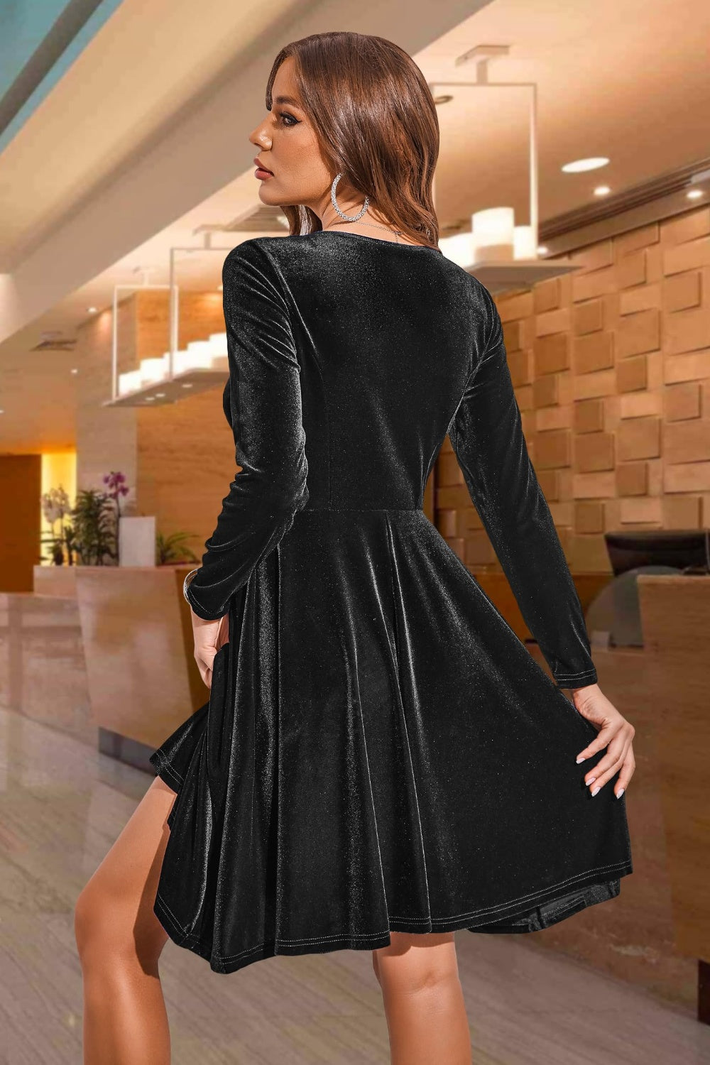 Round Neck Long Sleeve Knee Length Dress - Classique Collection