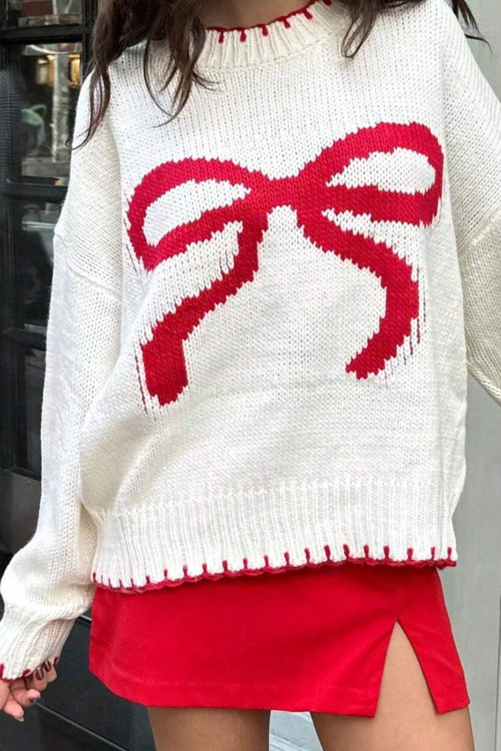 Bow Graphic Round Neck Long Sleeve Sweater - ClassiQ