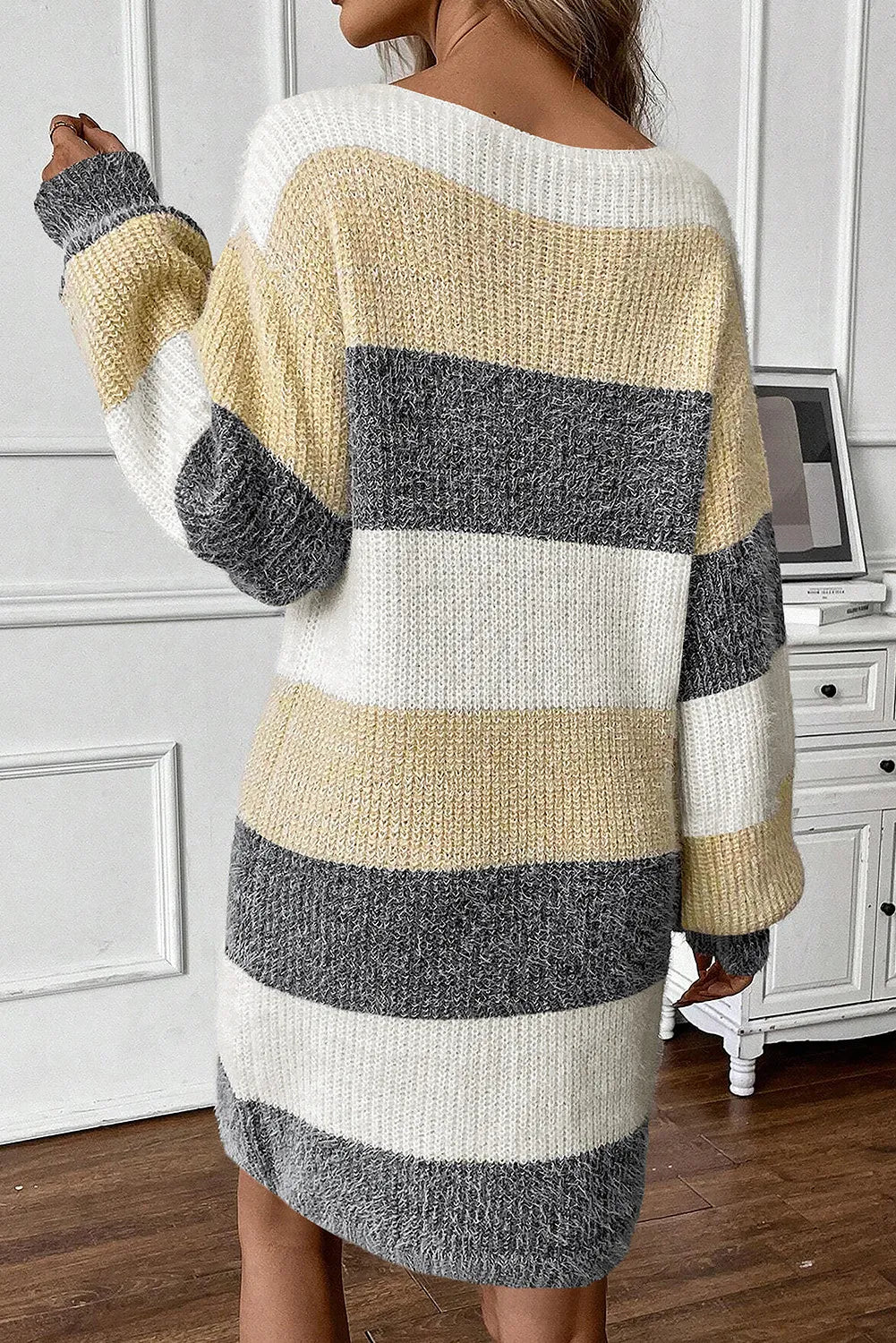 Color Block Boat Neck Long Sleeve Sweater Dress - Classique Collection