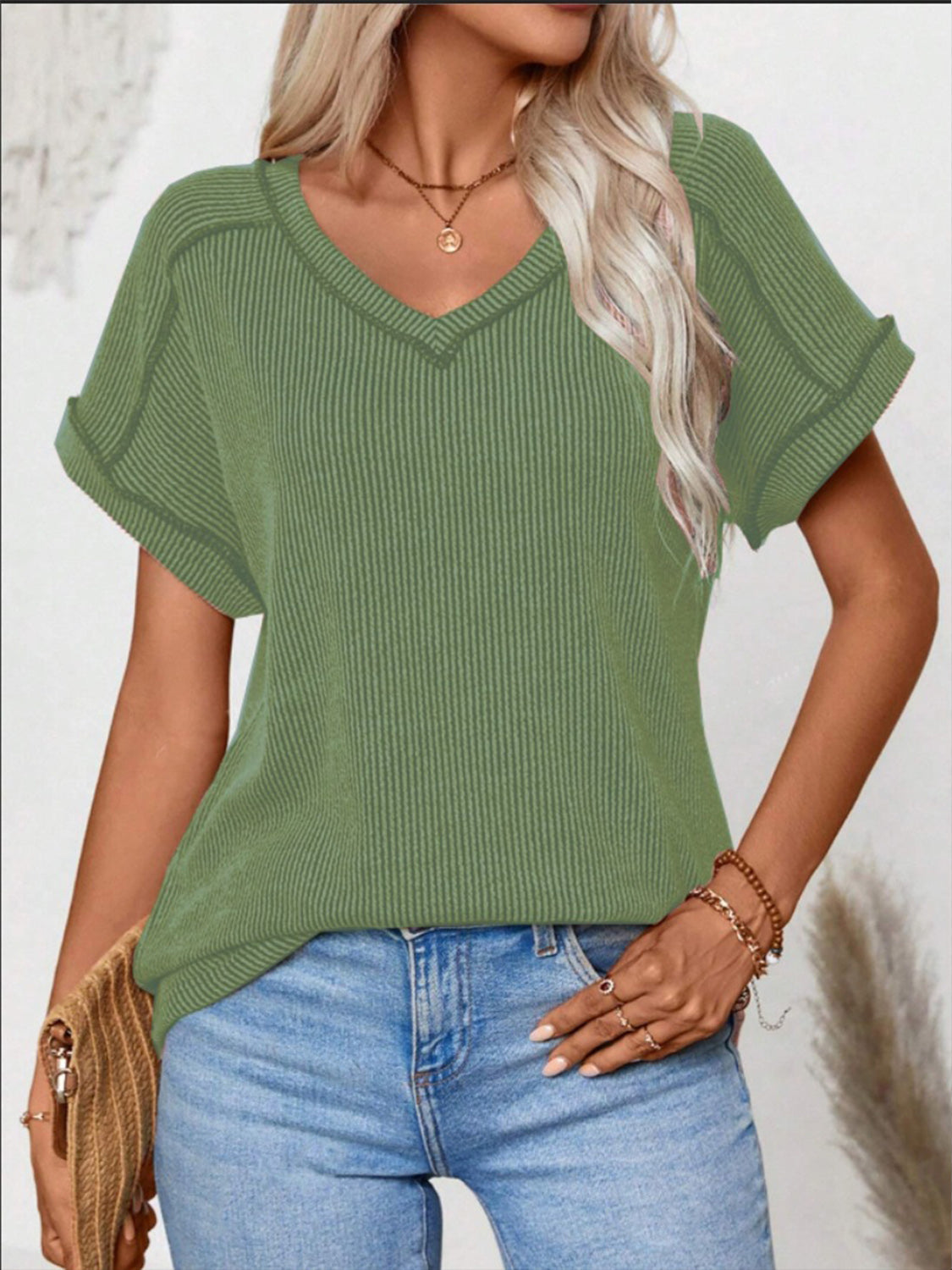 Exposed Seam V-Neck Short Sleeve Top - Classique Collection