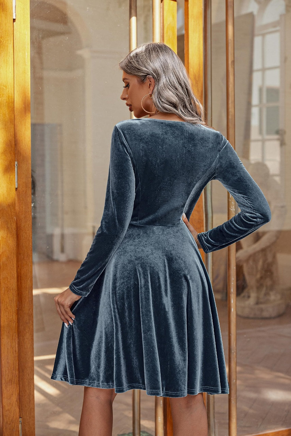 Round Neck Long Sleeve Knee Length Dress - Classique Collection