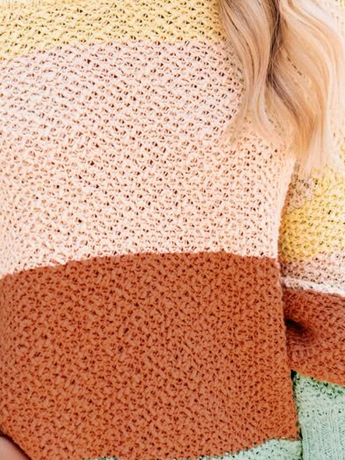 Color Block Round Neck Long Sleeve Sweater - Classique Collection