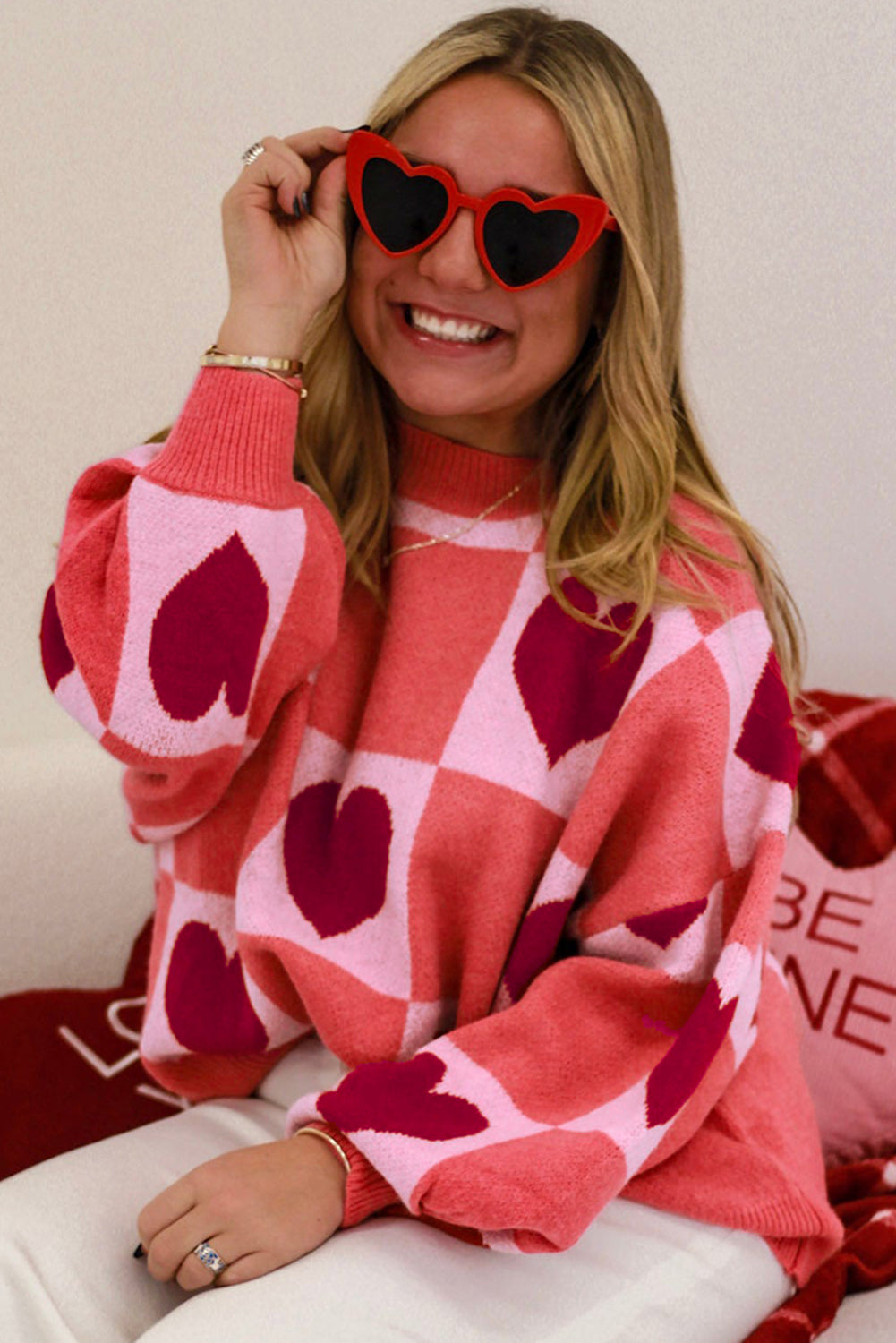 Pink Love Heart Checkered Valentine Knit Sweater - ClassiQ