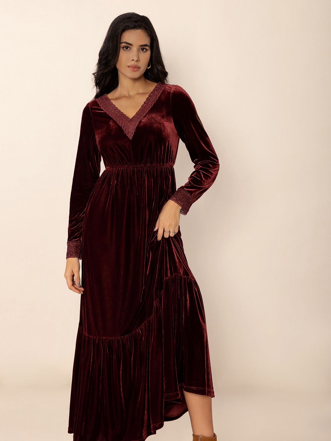 Lace Detail V-Neck Long Sleeve Dress - Classique Collection