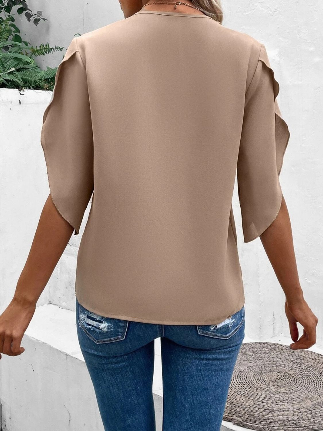 Lace Detail V-Neck Half Sleeve Blouse - Classique Collection