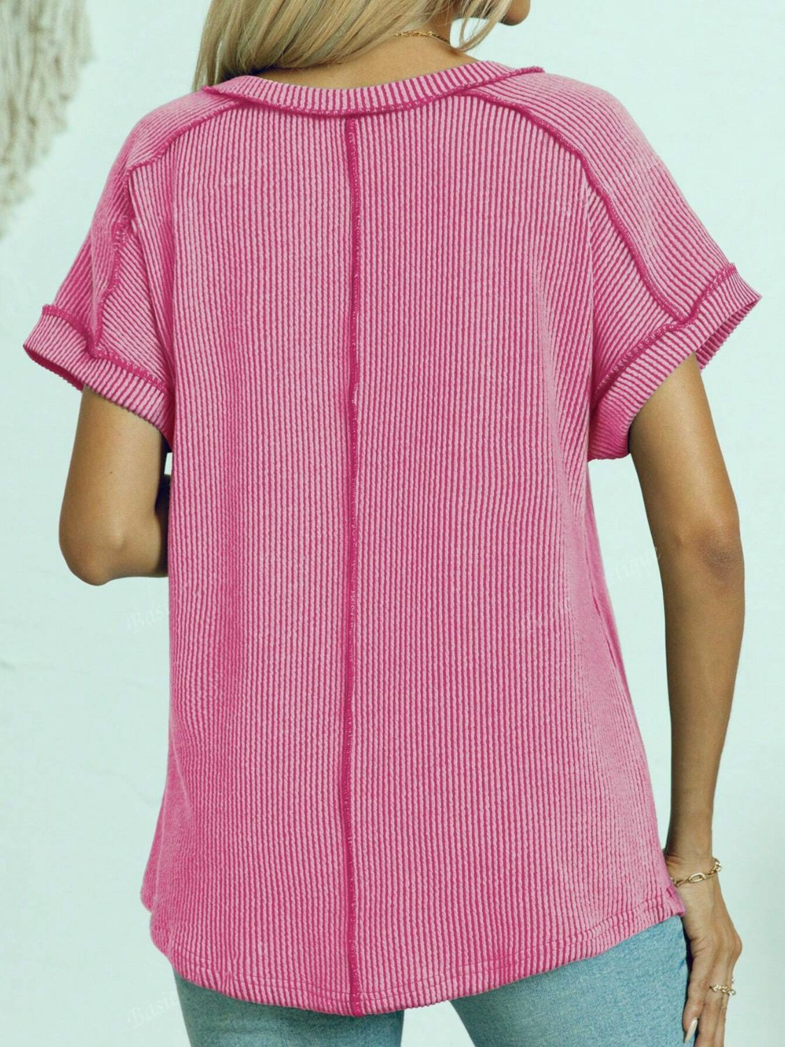 Exposed Seam V-Neck Short Sleeve Top - Classique Collection