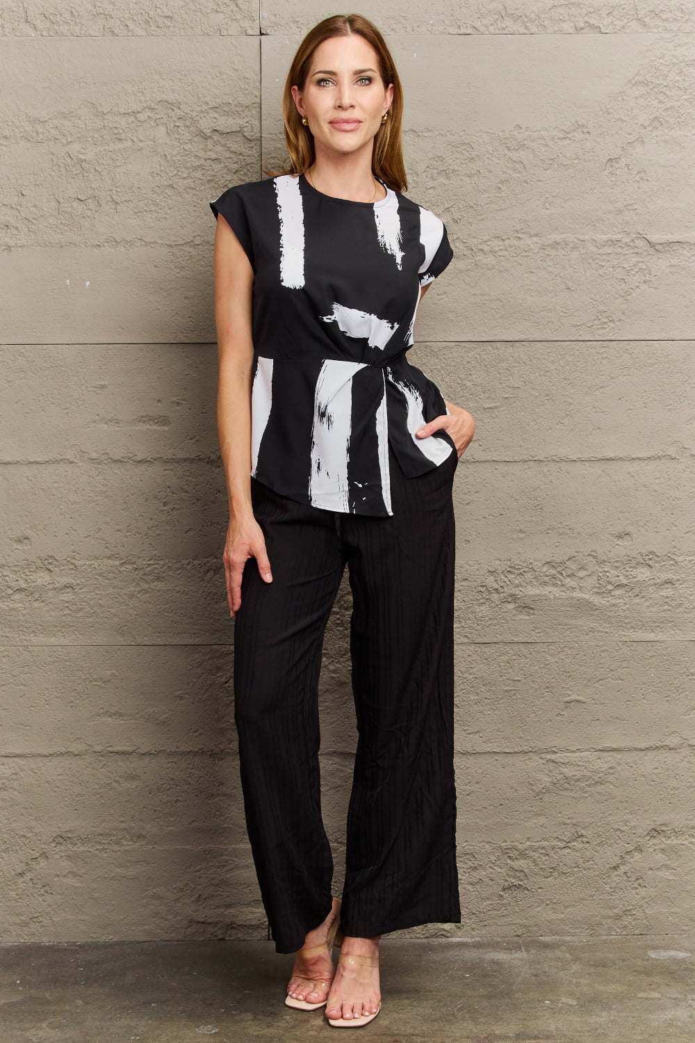 Perfee Printed Round Neck Short Sleeve Blouse - Classique Collection