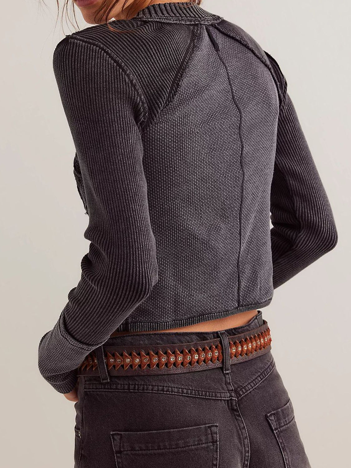 V-Neck Button Up Cropped Cardigan - Classique Collection