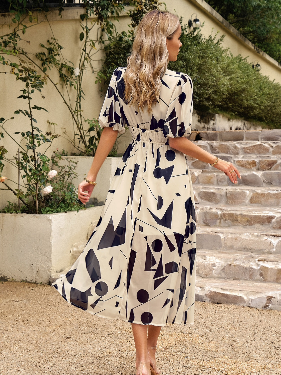 Devine Smocked Printed V-Neck Half Sleeve Midi Dress - Classique Collection