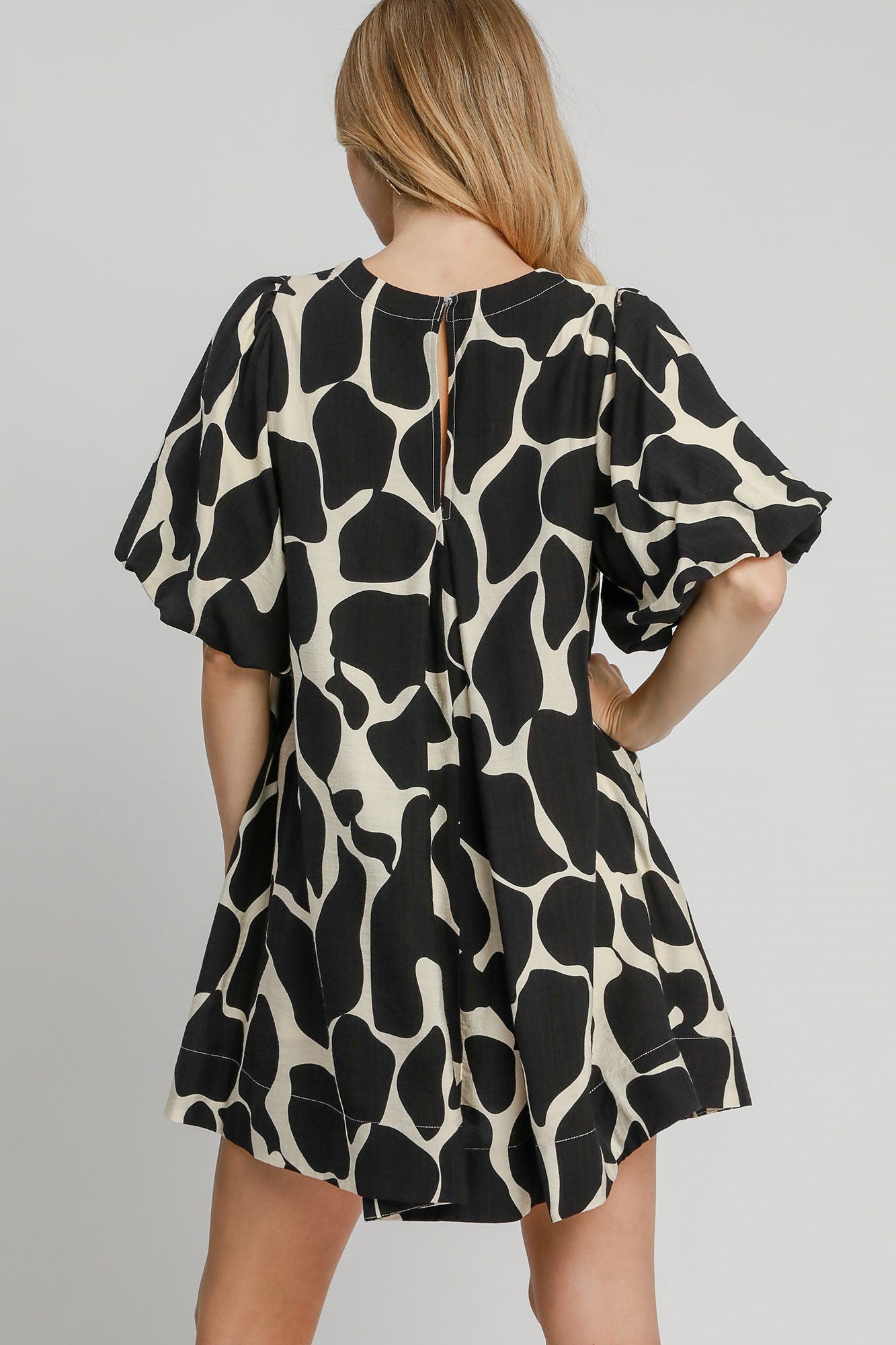 Umgee Full Size Two Tone Abstract Print Puff Sleeve Dress Plus Size - Classique Collection
