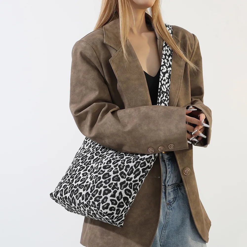 Adjustable Strap Medium Shoulder BagBag