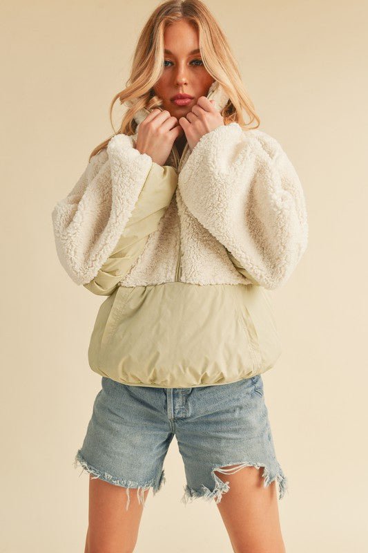 Aemi + Co Half Zip Turtleneck Fleece Sweatshirt