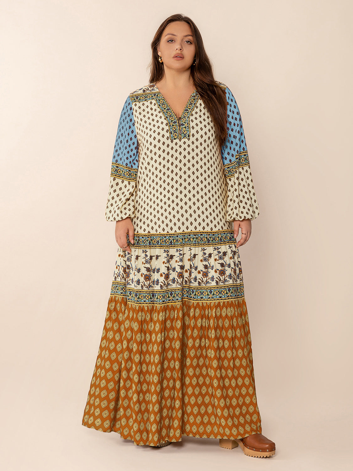 Plus Size Printed V-Neck Balloon Sleeve Maxi Dress - Classique Collection