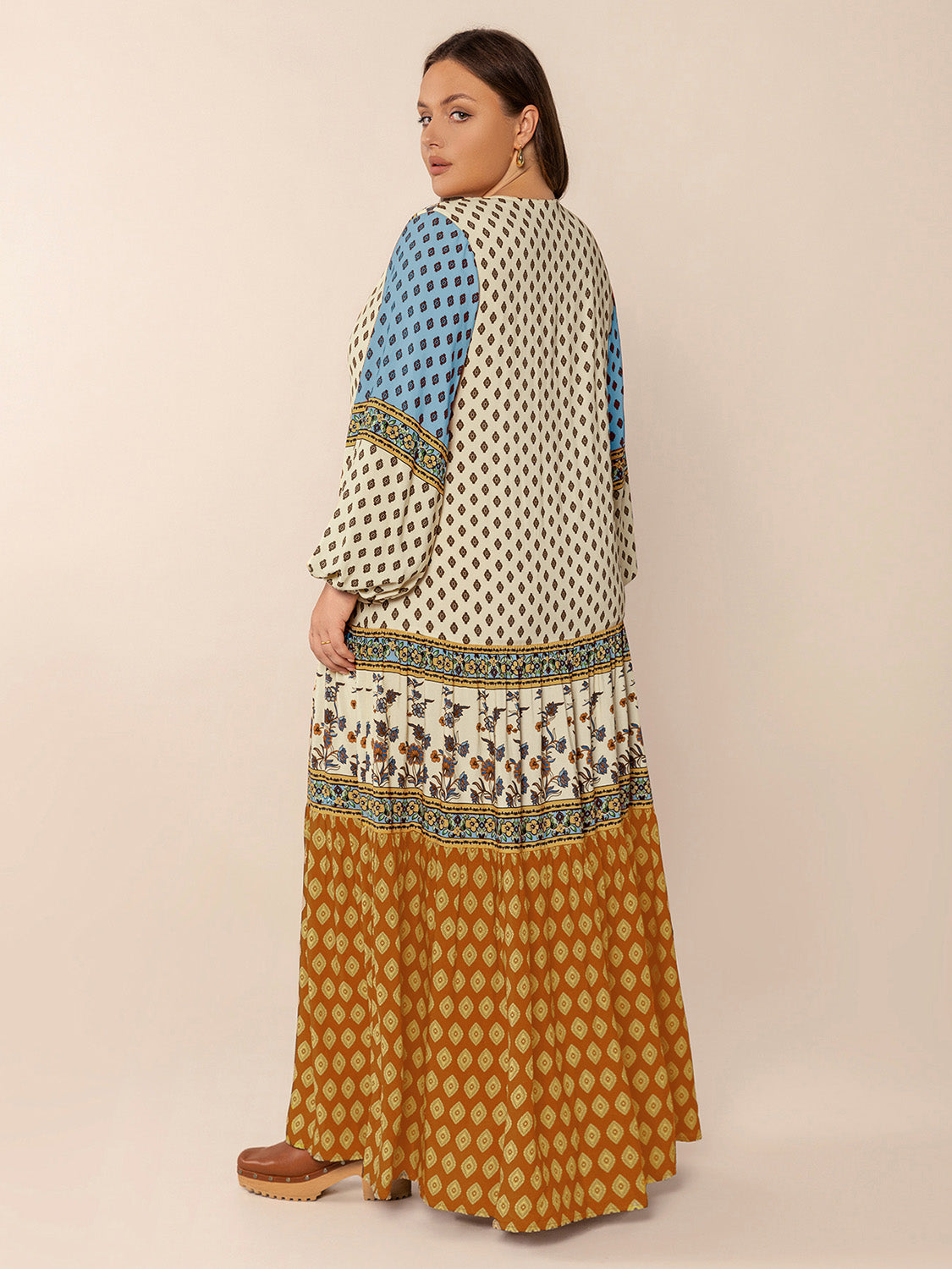 Plus Size Printed V-Neck Balloon Sleeve Maxi Dress - Classique Collection