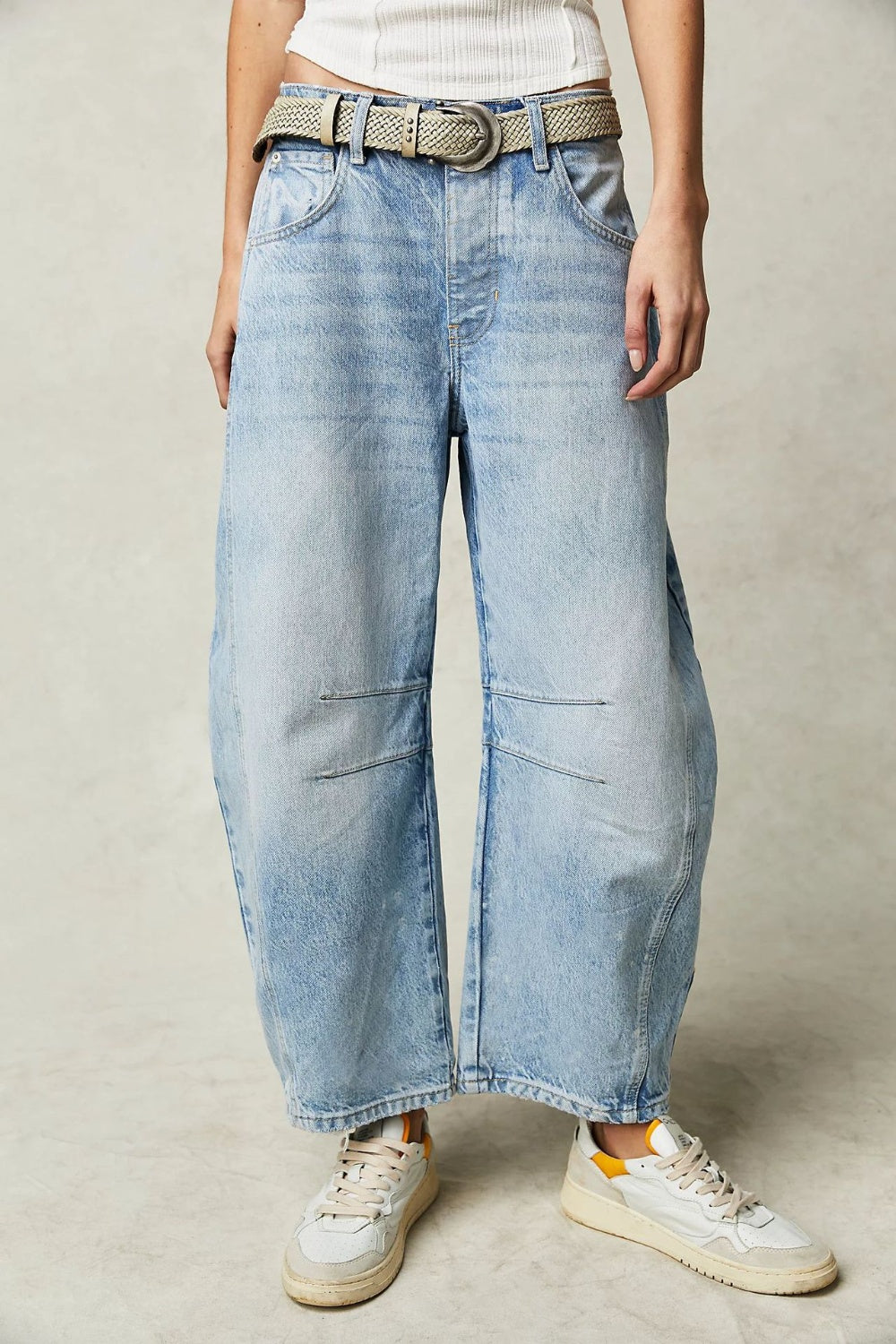 Wide Leg Jeans with Pockets - Classique Collection