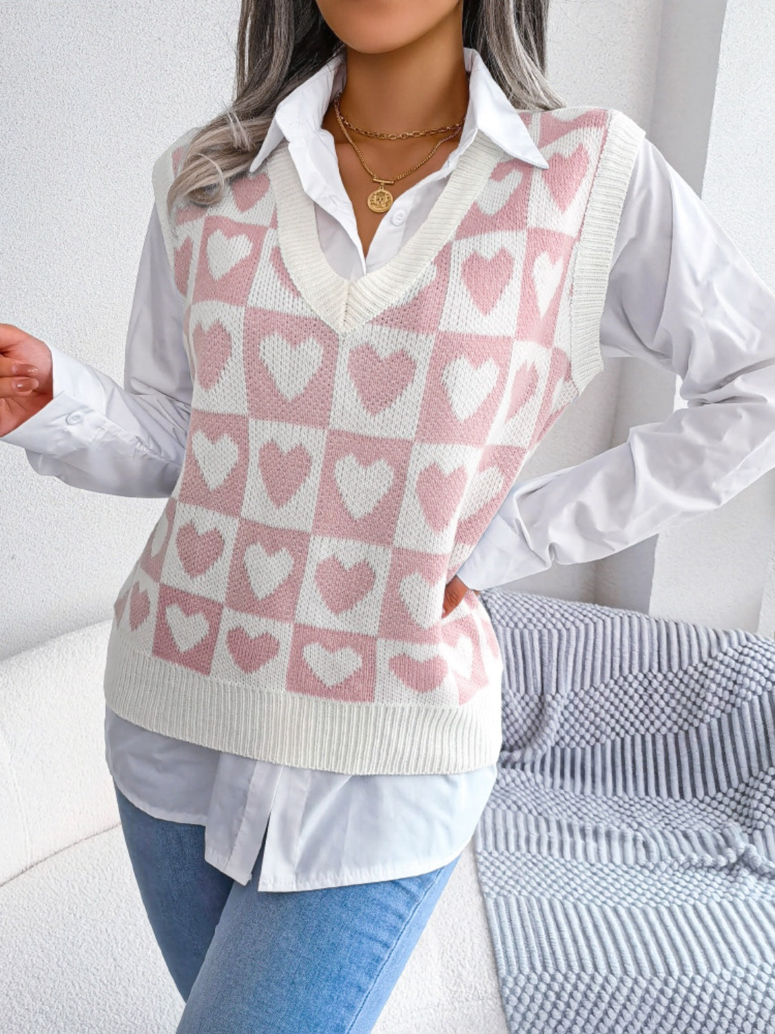 Heart V-Neck Sweater Vest - ClassiQ