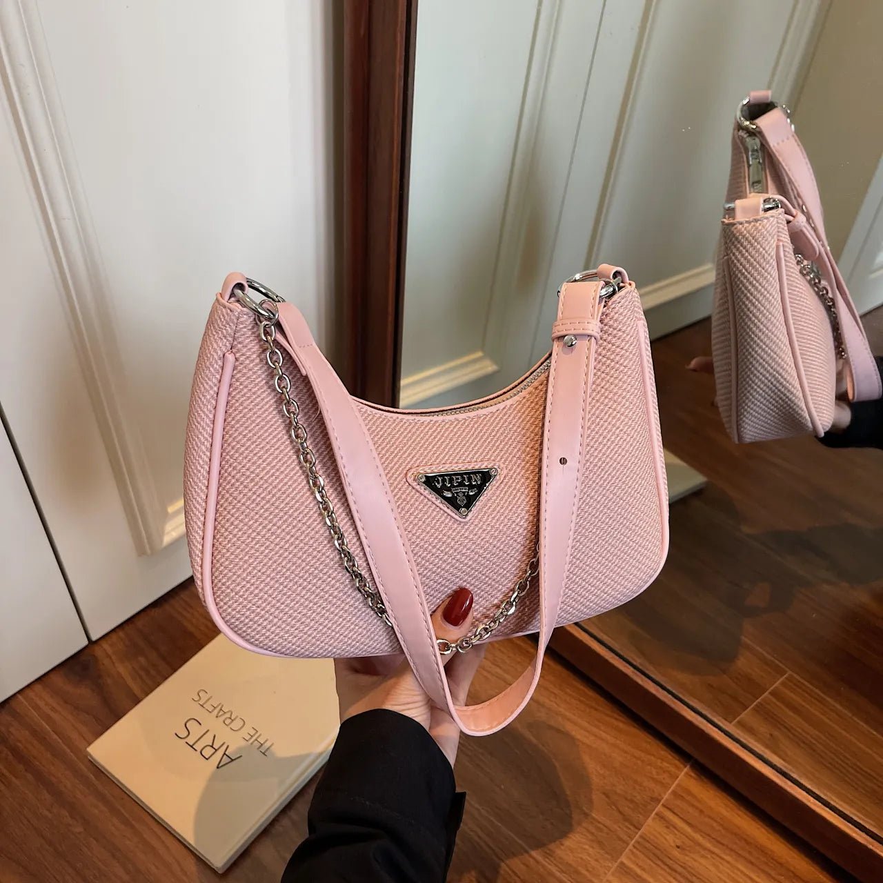 Chain Detail Shoulder BagBag