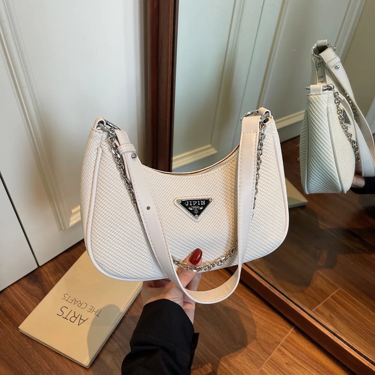 Chain Detail Shoulder BagBag